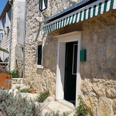 Traditional House With Two Apartments * Vis