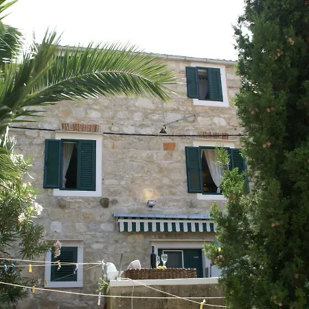 Traditional House With Two Apartments Apartment