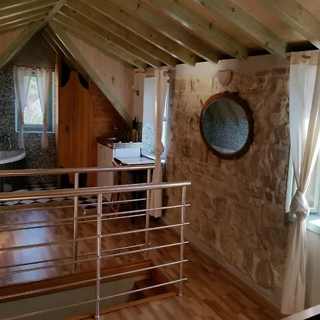 アパート Traditional House With Two *