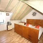 Apartman Traditional House With Two Apartments *