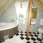 Traditional House With Two Apartments Apartman *